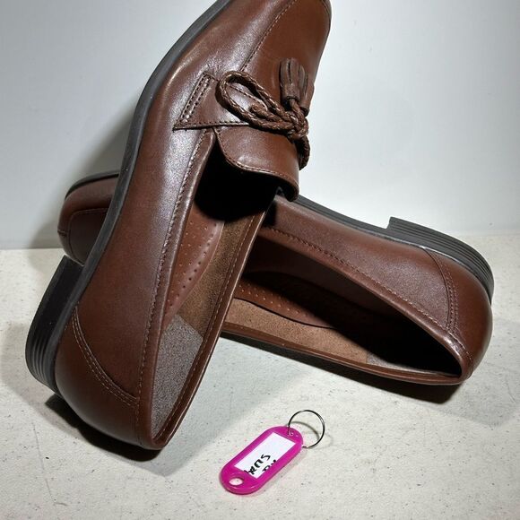 NATURALIZER, women's brown shoes Moccasin Size 6.5 M - Picture 1 of 8